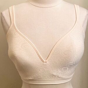 Bali Comfort Revolution Cream Wirefree Padded Bra Size 36DD
